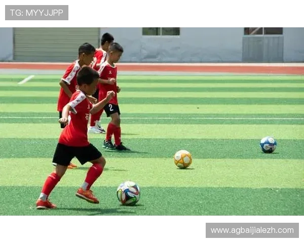 真实足球故事在博客中展现，激励更多人坚持梦想，追求足球的真谛